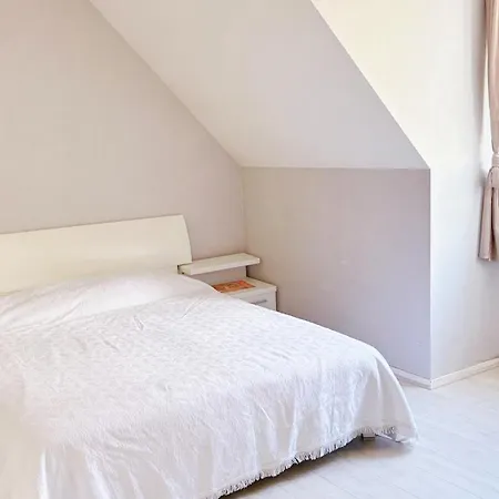 Privatunterkunft La Roseraie Bussy-Saint-Georges